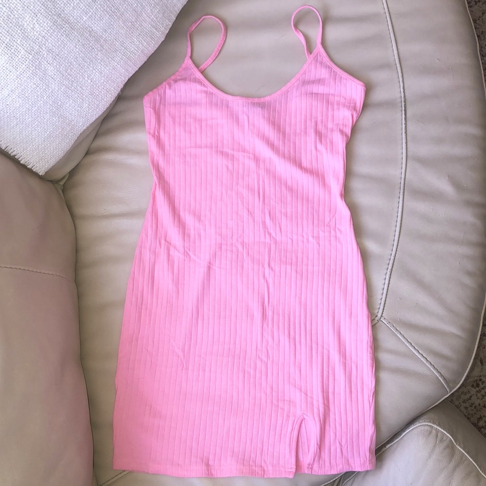 Pink dress, Stretchy material,